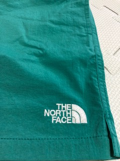 ノースフェイス　バーサタイルショーツ　ポーセレングリーン 　刺繍ロゴ