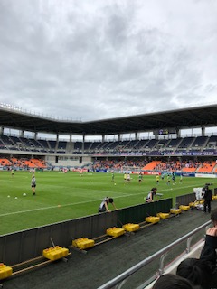 長野Uスタジアム1階自由席からホームゴールの眺め