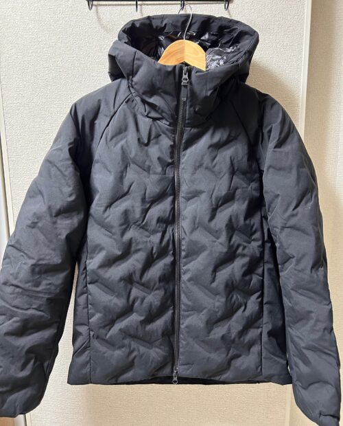 ティゴラ　アルミ蓄熱パデッドフードジャケット（柄）